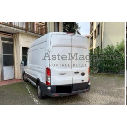 LOTTO ACC. 5: FURGONE ISOTERMICO FORD TRANSIT CON CELLA FRIGO