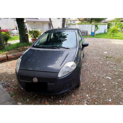 LOTTO UNICO: AUTOVETTURA FIAT PUNTO