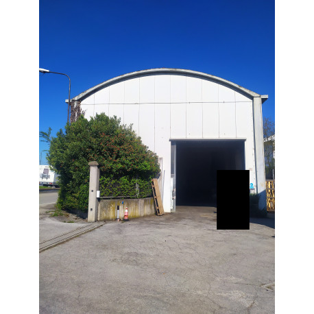 LOTTO 3 (LOTTO C IN PERIZIA): IMMOBILE C - LABORATORIO ARTIGIANALE