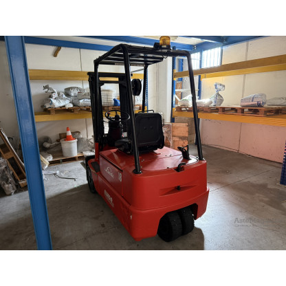 LOTTO 2: CARRELLO ELEVATORE ELETTRICOER UFFICIO